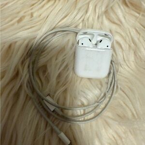 Apple AirPods First Gen *see description*